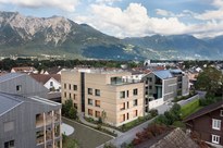 Groß (ERDEN_Buchs_Groffeldgasse_cbyHannoMackowitz-DJI_0888-min).jpeg